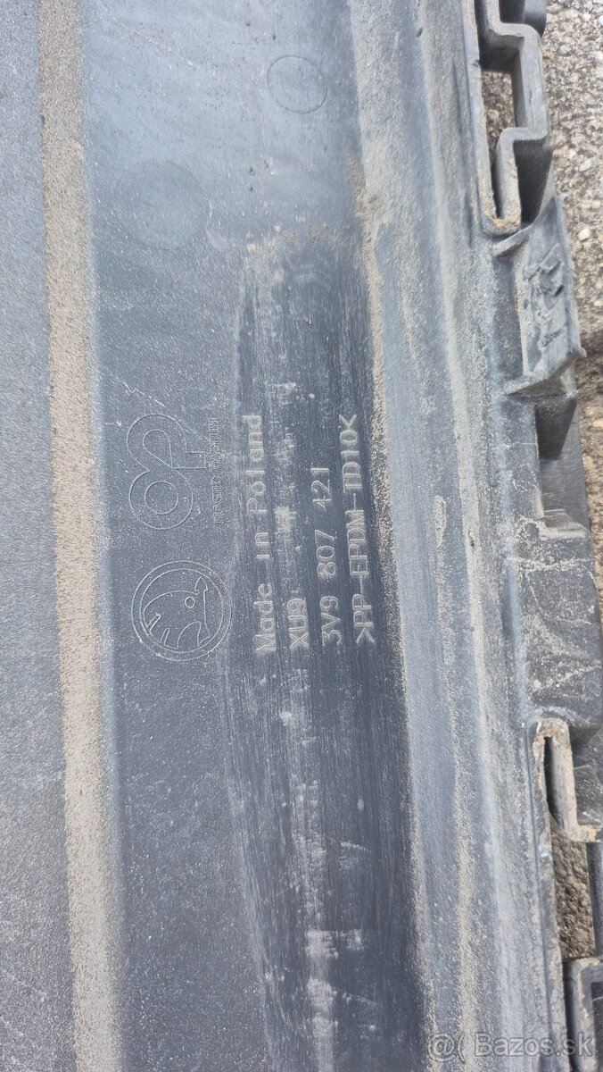 Zadny naraznik skoda octavia 2022 - 2