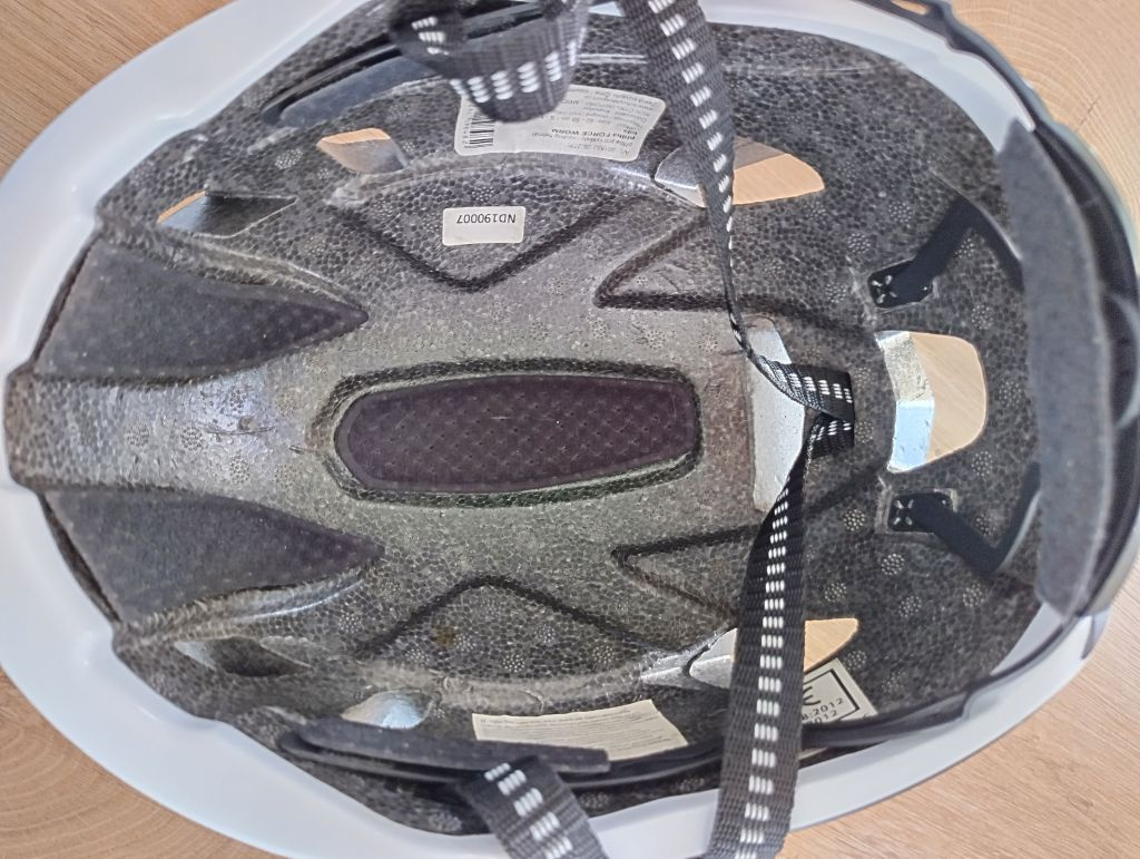 Cyklisticka prilba zn. Force Worm - 2