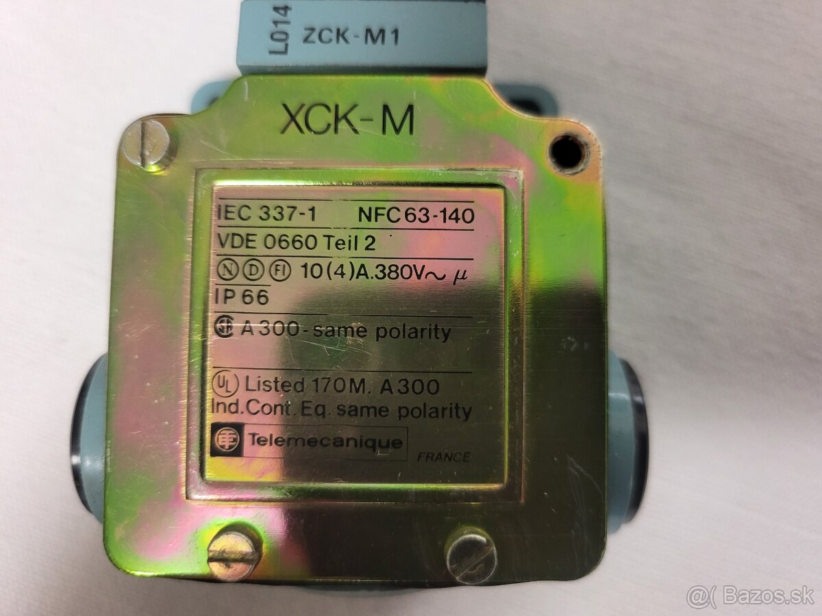 Koncový spínač Telemecanique XCK-M - 2