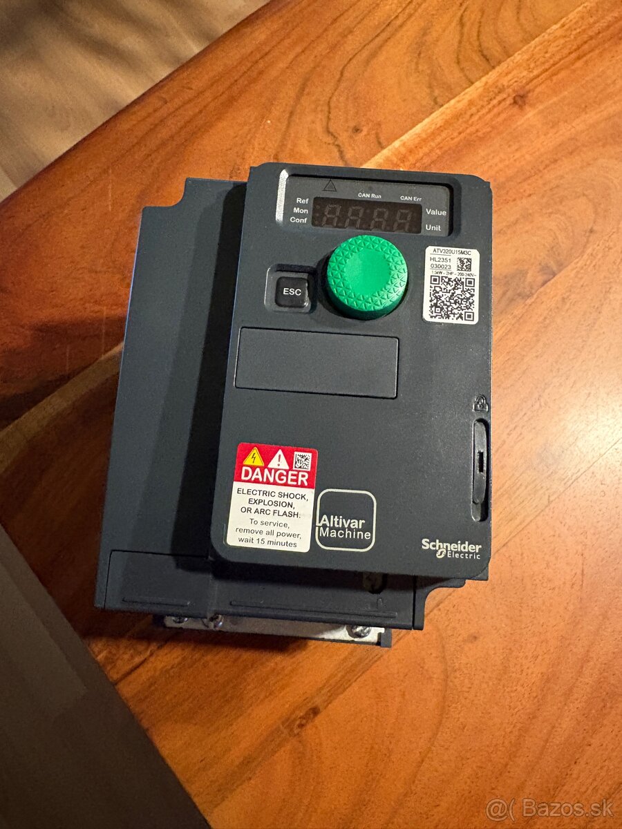 Schneider Altivar Menič 240V 8A - 2