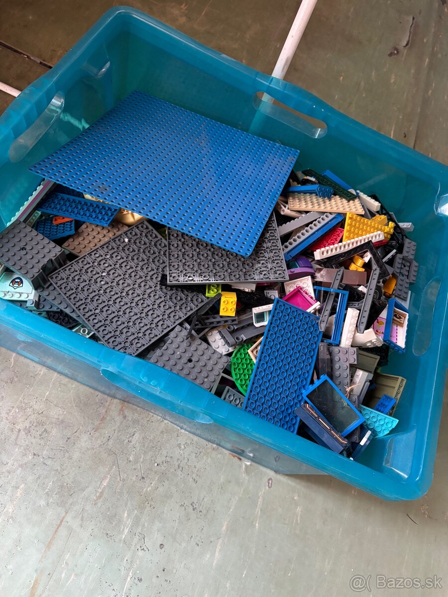 Predám lego - 2
