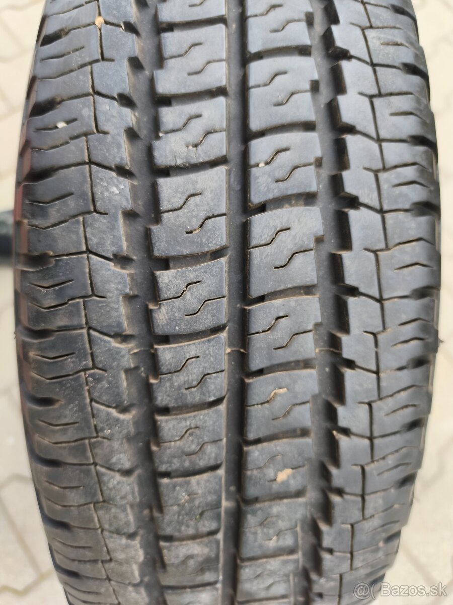 Rezerva 5x118r15 + pneu 215/70 r15C - 2