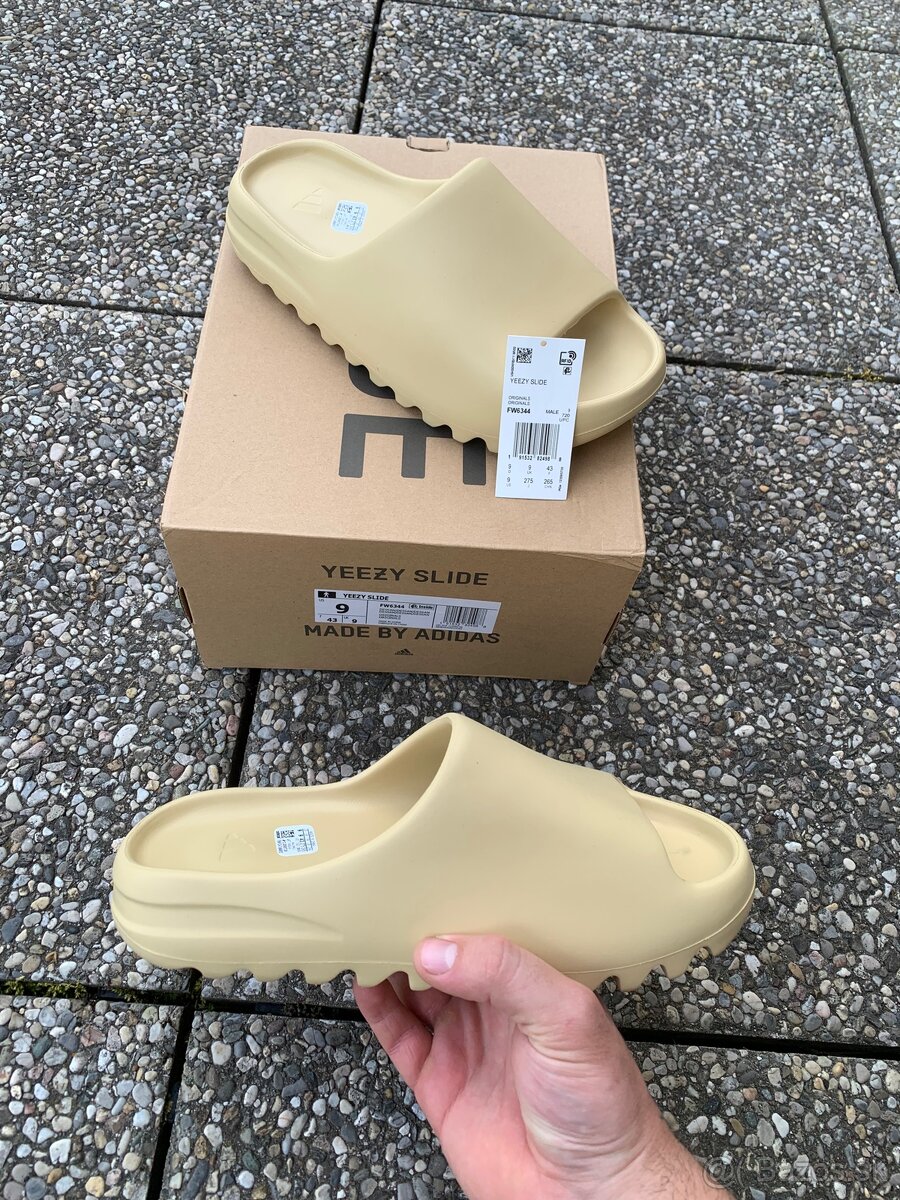 Yeezy Slide Dessan - 2