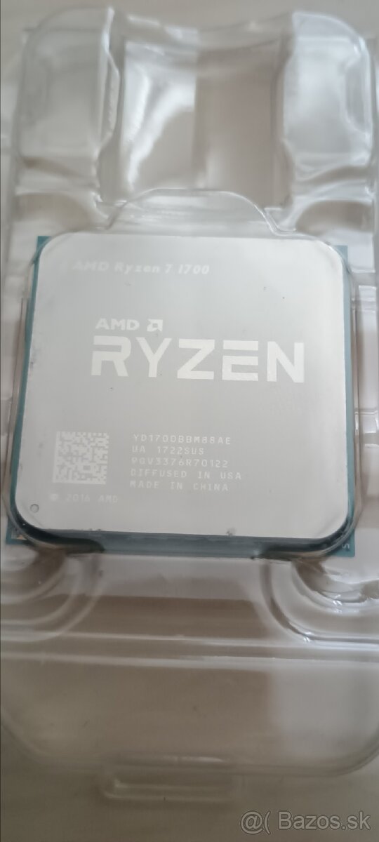Procesor RYZEN 7 1700 - 2