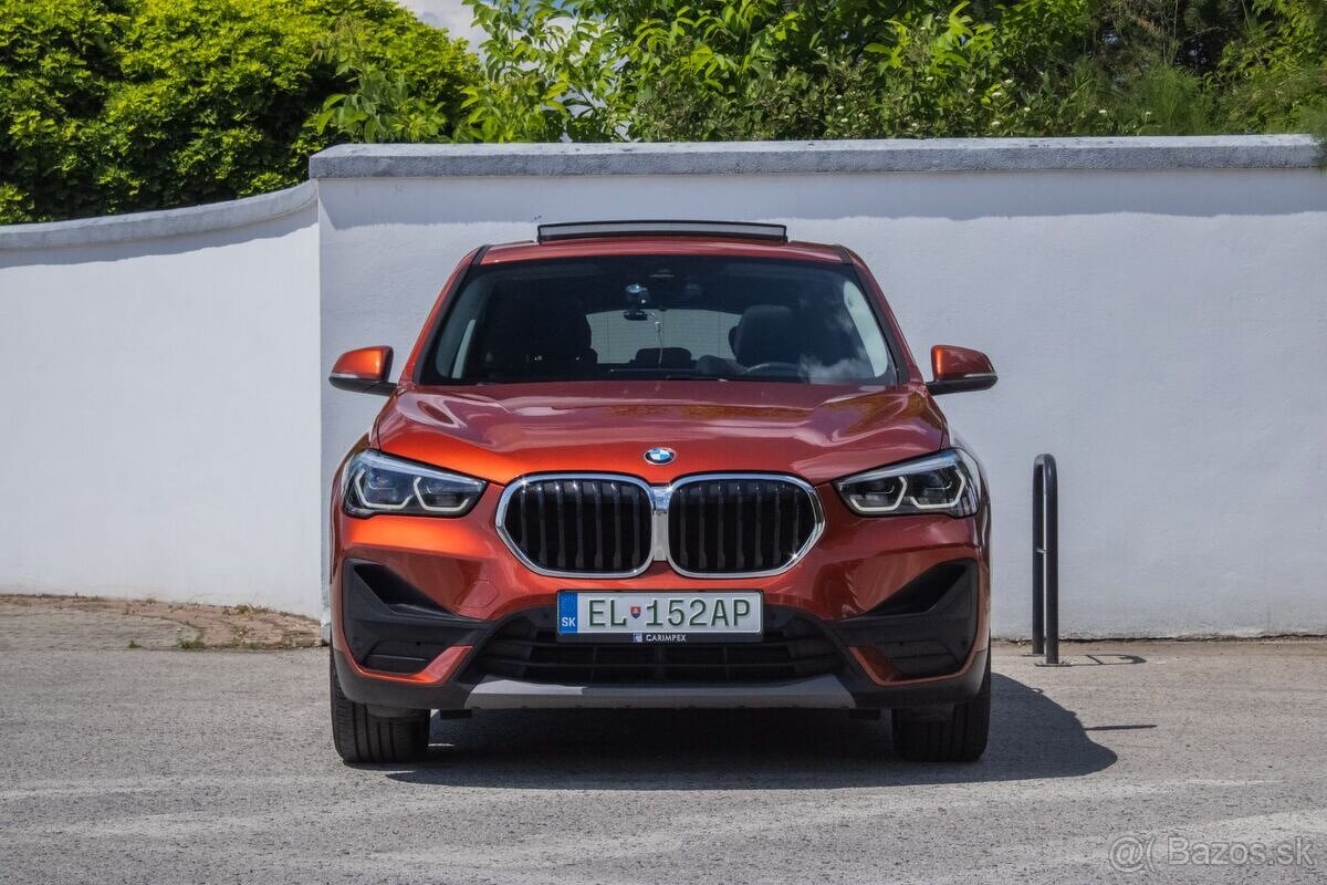 BMW X1 xDrive 25e / PANO / Head-UP / ACC - 2