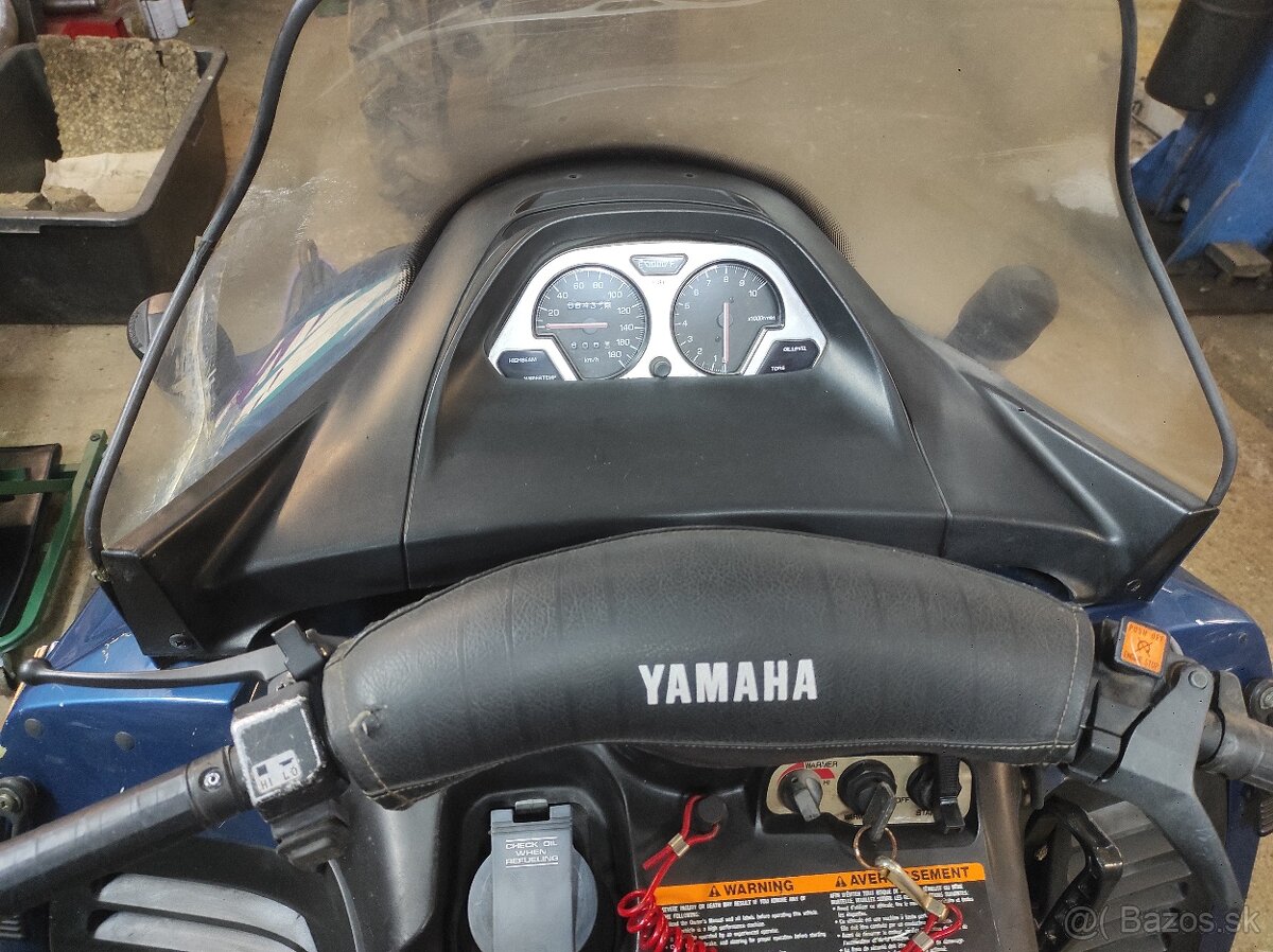 Yamaha v- max600 - 2
