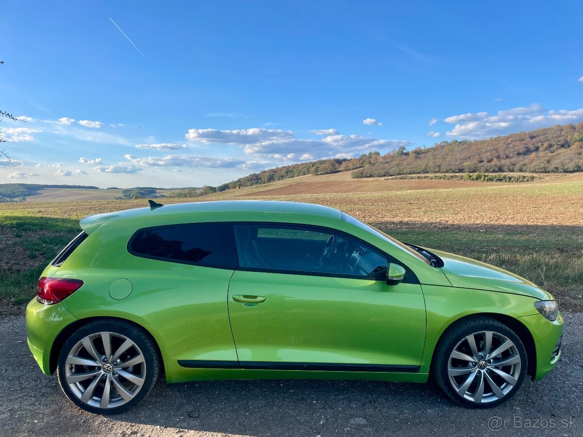 Volkswagen Scirocco 2.0 TDi 125kW DSG - 2