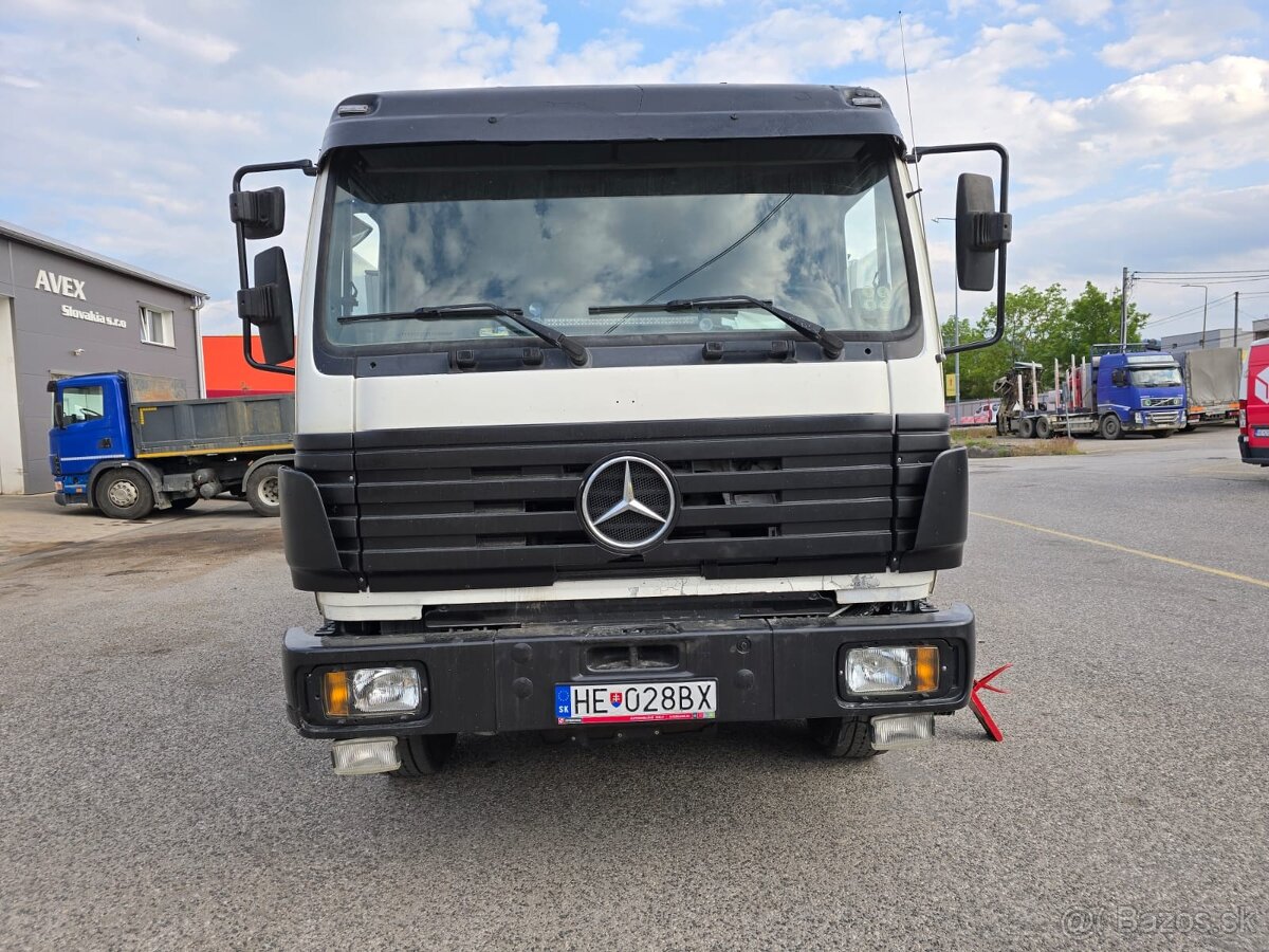 Mercedes benz 1820 - 2