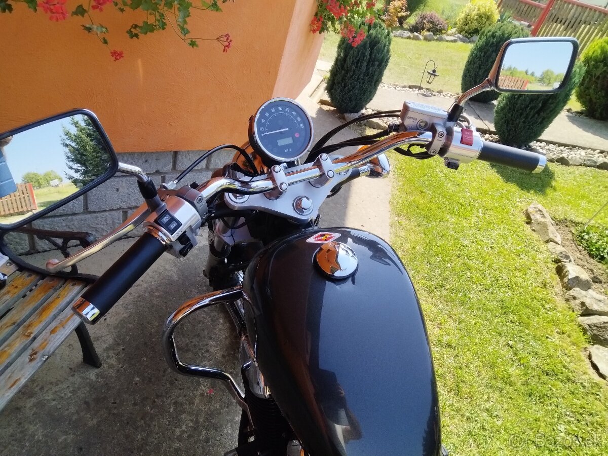 Predám Hondu VT 750 S. R.v. 2011. - 2