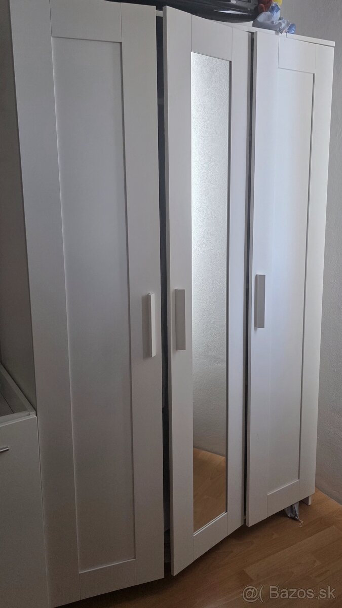 Prebalovaci pult a skriňa - 2