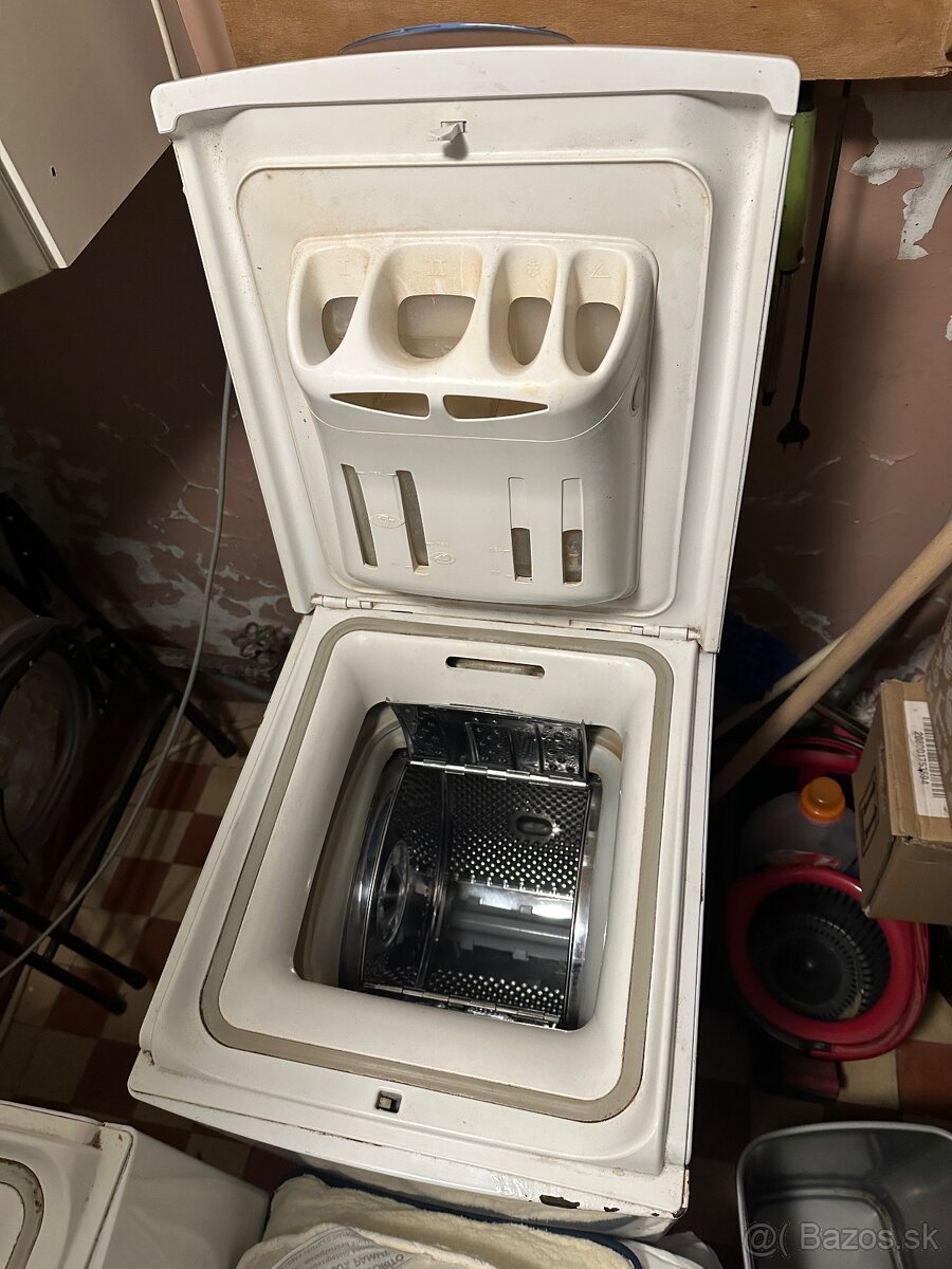 Práčka whirlpool - 2