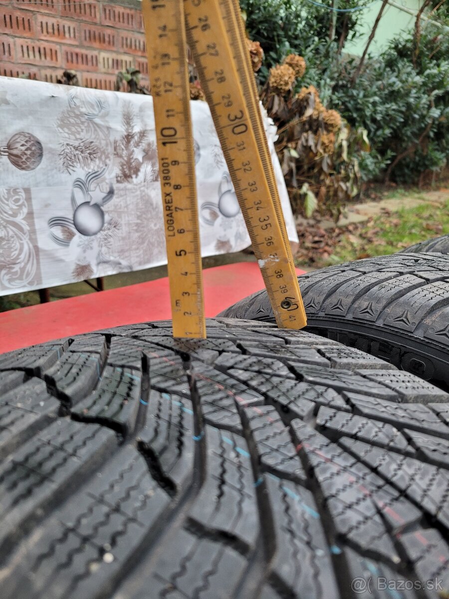 225/45 R17 zimné pneumatiky Kumho - 2