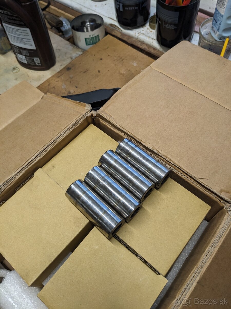 Mitsubishi/Hyundai 2.5 piesty - 2