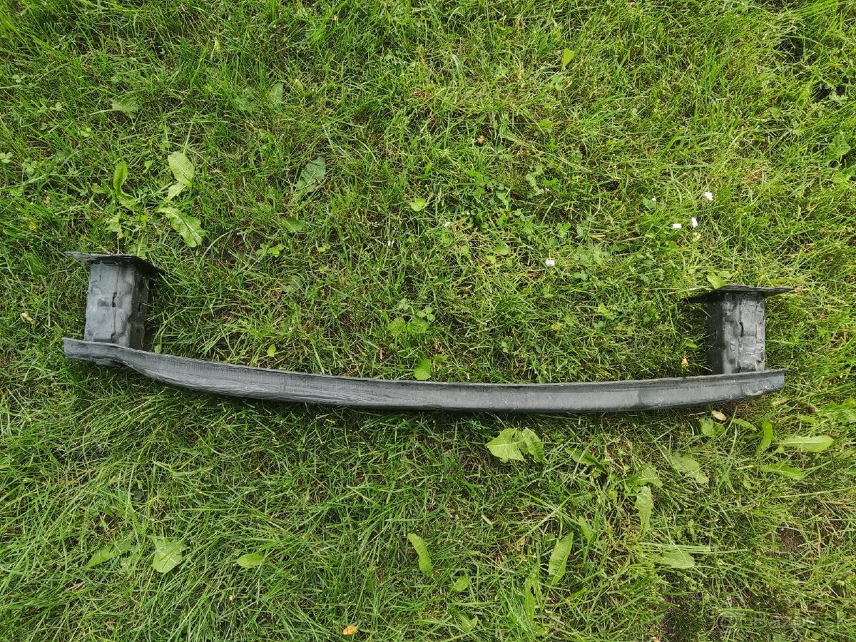 Vystuha zadneho naraznika VW Golf 2024 5H9807585 - 2