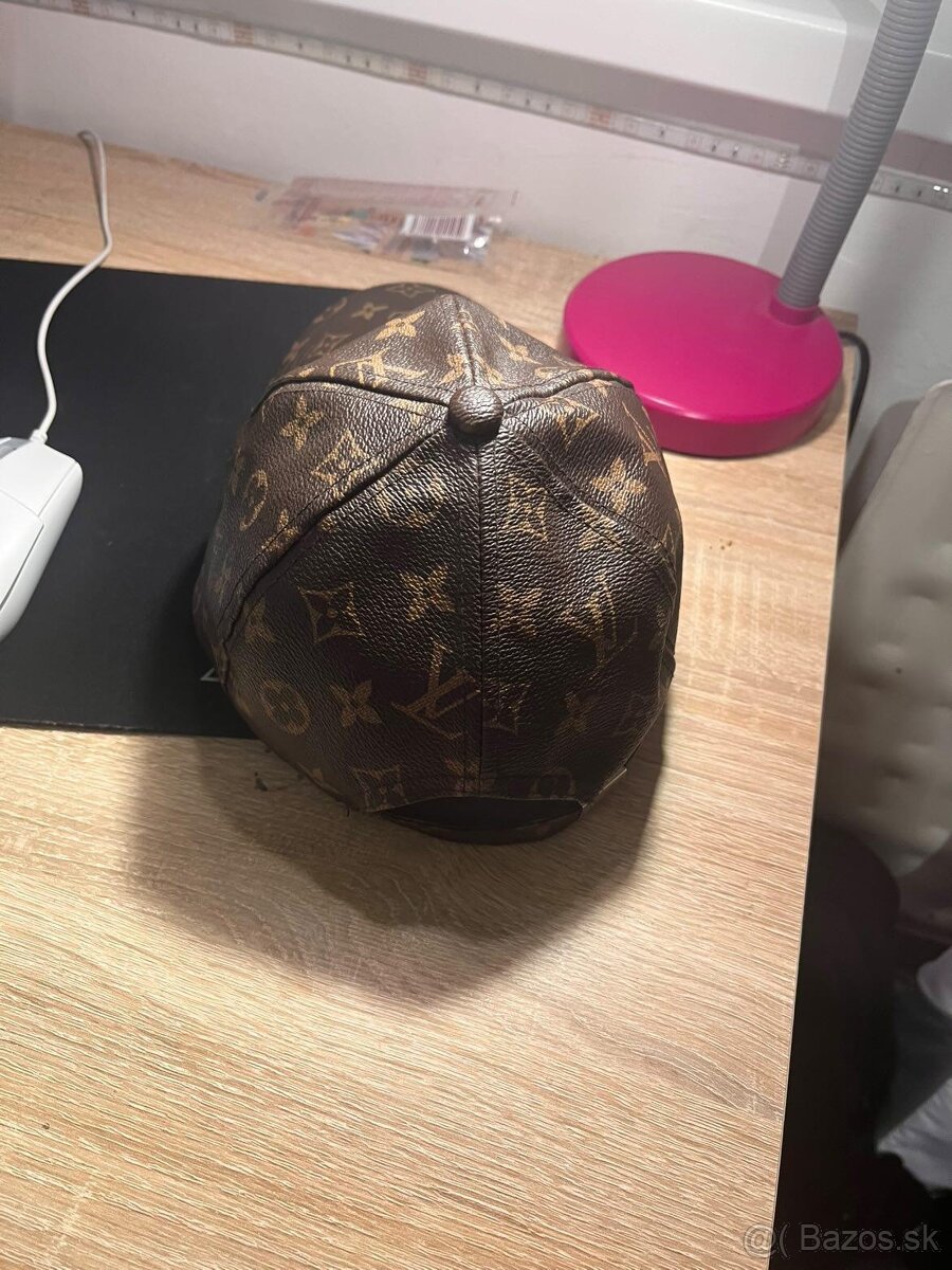 Predám šiltovku Louis vuitton - 2