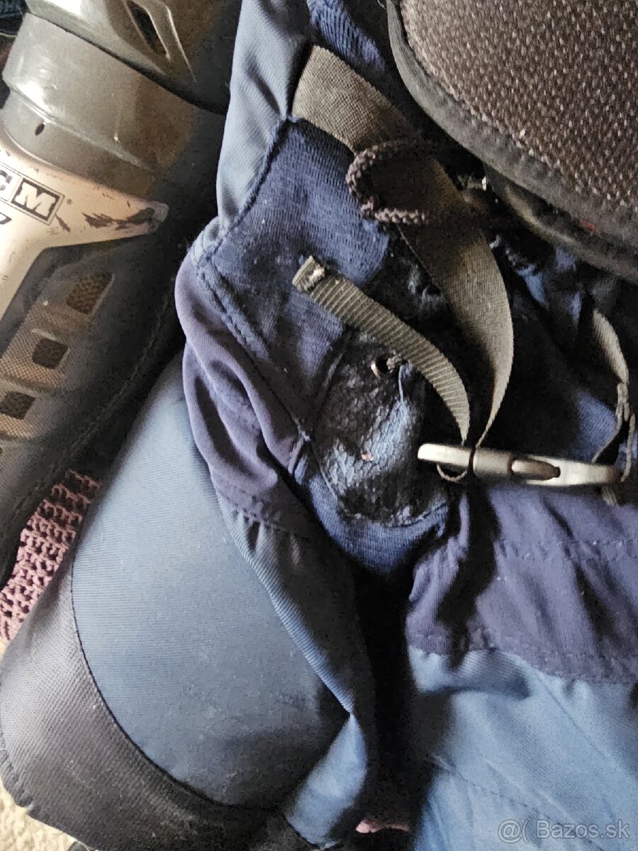 Hokejová výstroj - 2