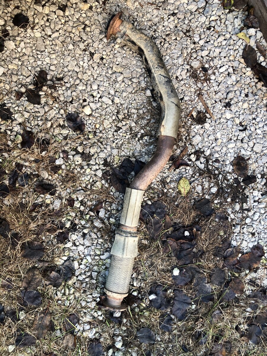 výfuk patrol y60 - 2