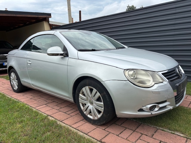 Volkswagen EOS 2,0 FSi benzín - 2