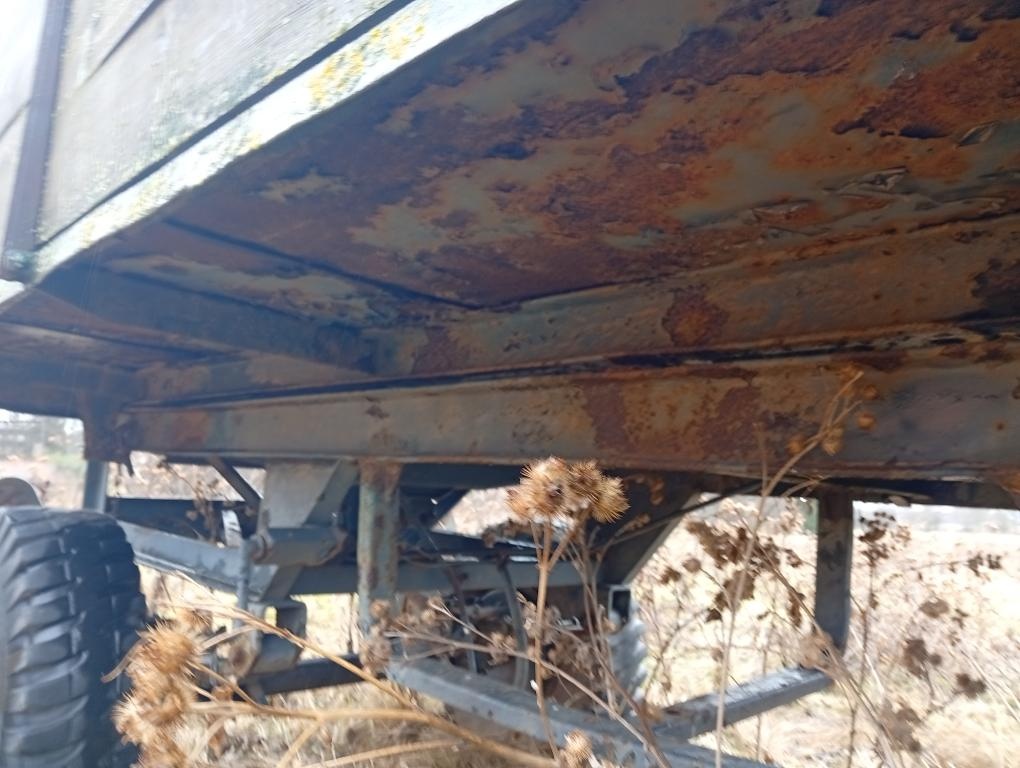 Vlek za traktor 7 tun s SPZ. - 2