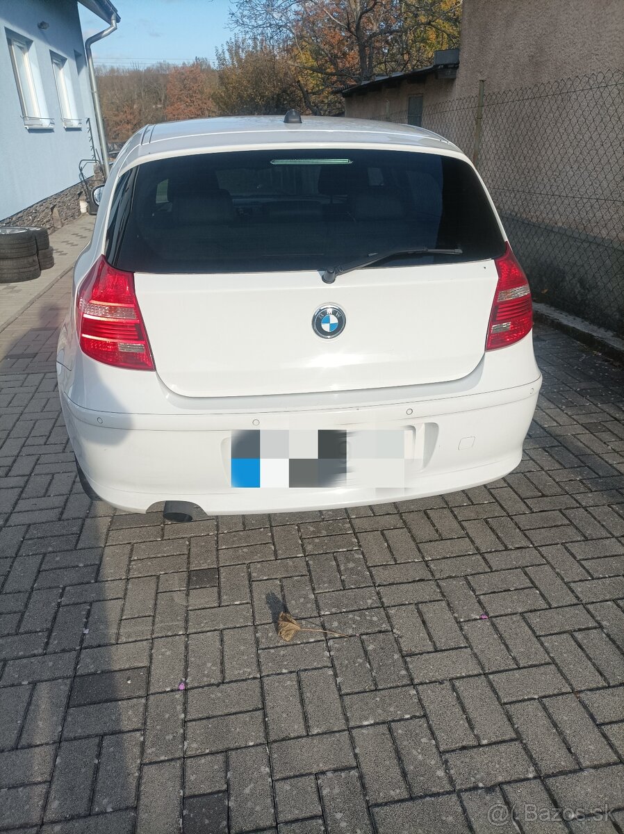 BMW rad 1 118d automat r.2011 - 2