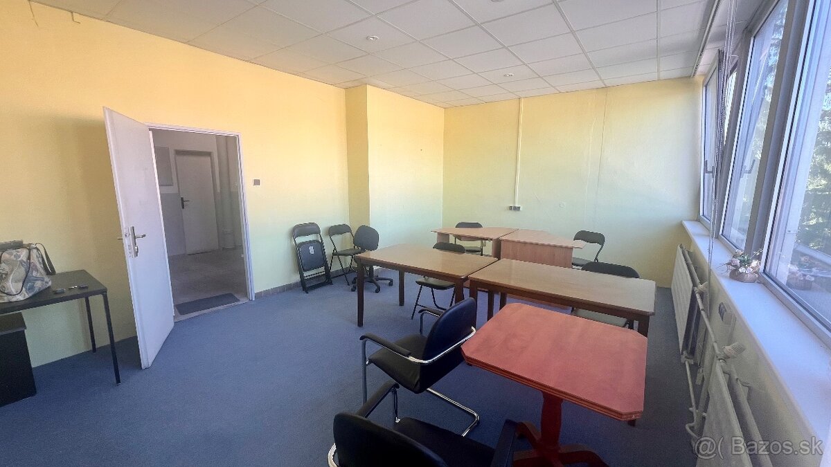 Znížená cena -PRENÁJOM – Priestor v Dome služieb - 2