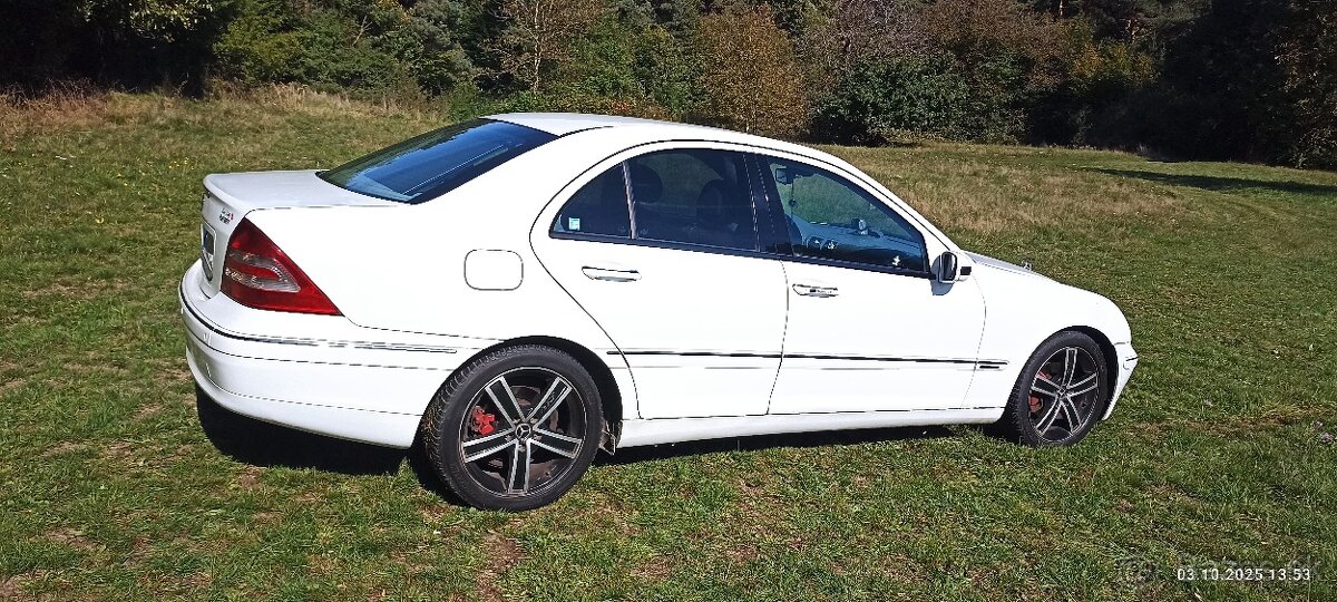 Mercedes Benz C W203 - 2