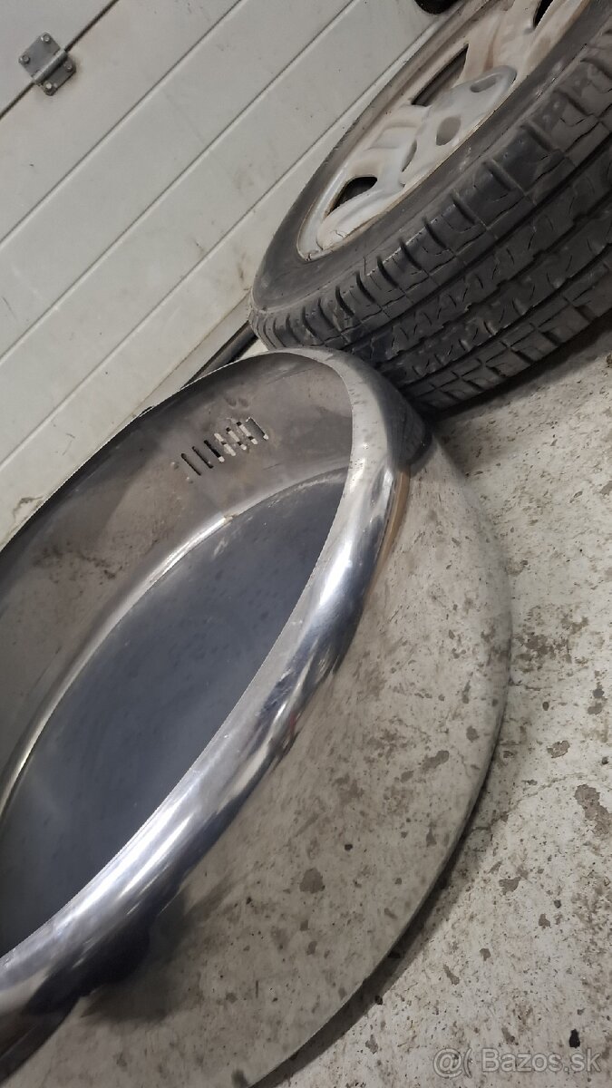 Chrómový kryt rezervy rav4 pajeto vitara atd - 2
