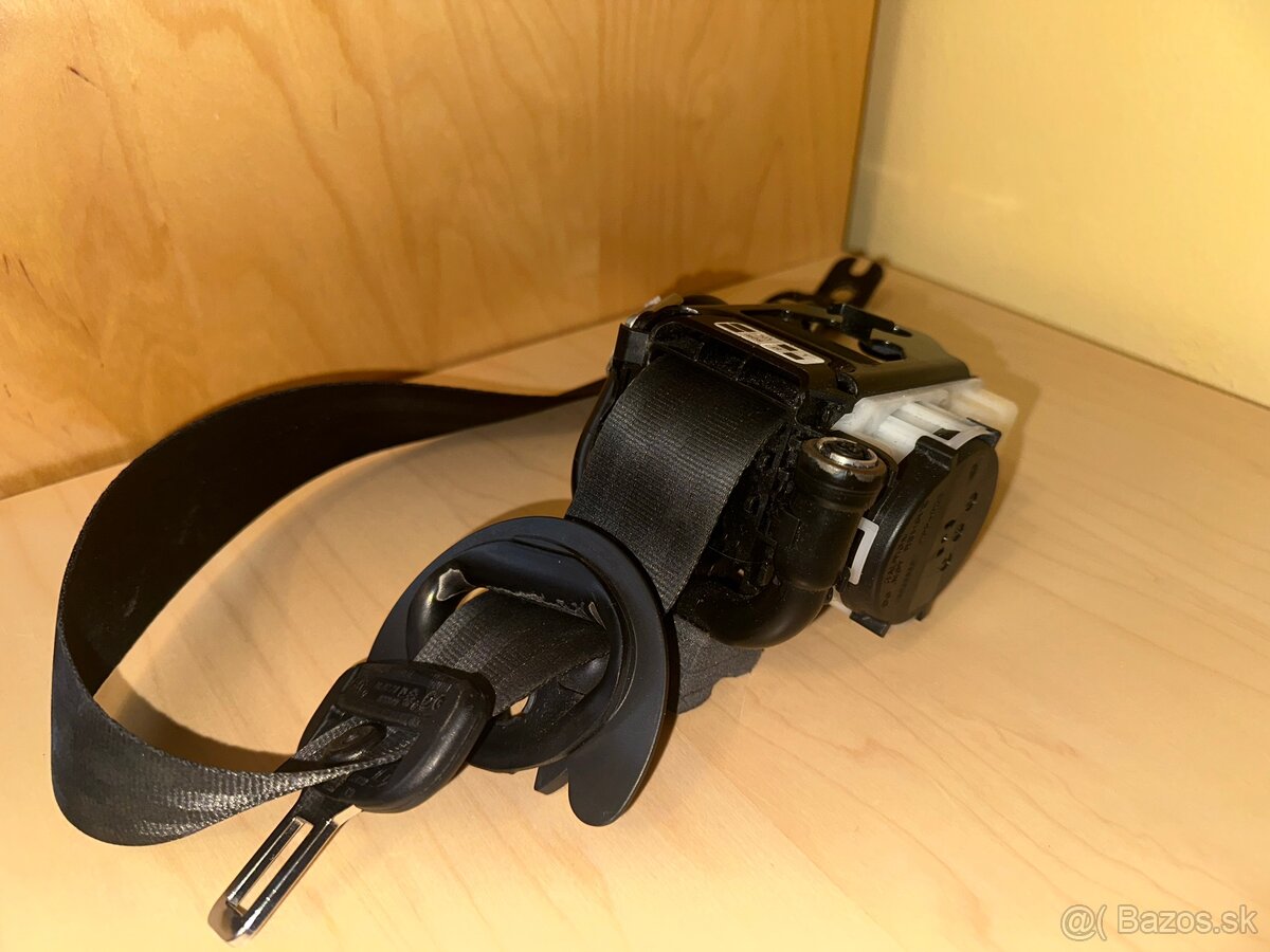 Bezpečnostný pyro pás z VW Golf 7 (ľavý predný) - 2