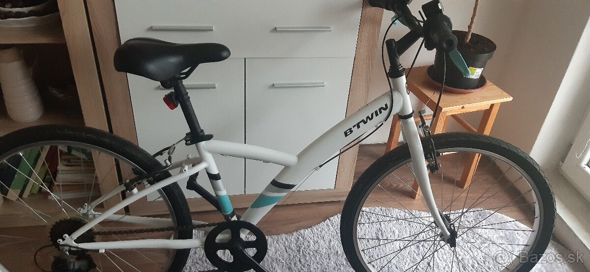 Dievčenský bicykel 24" - 2