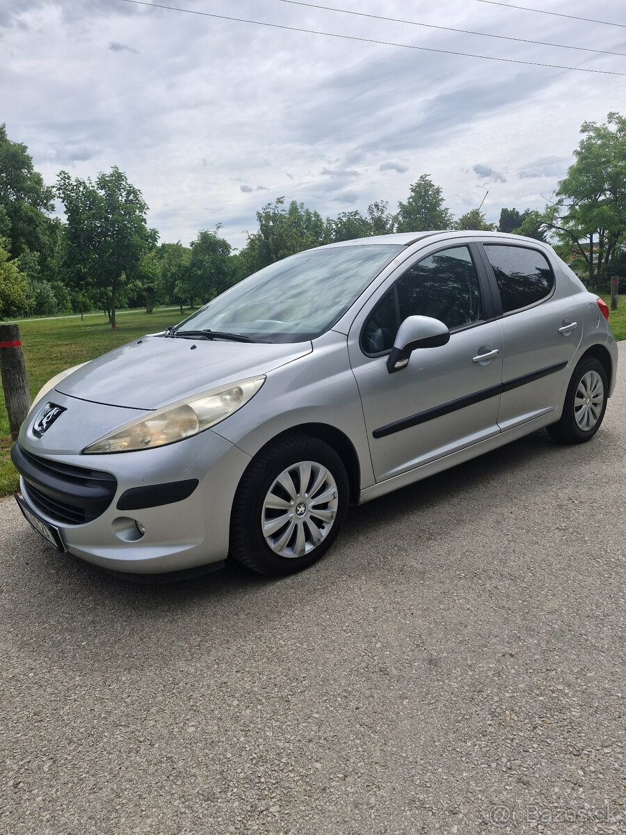 Peugeot 207 - 2
