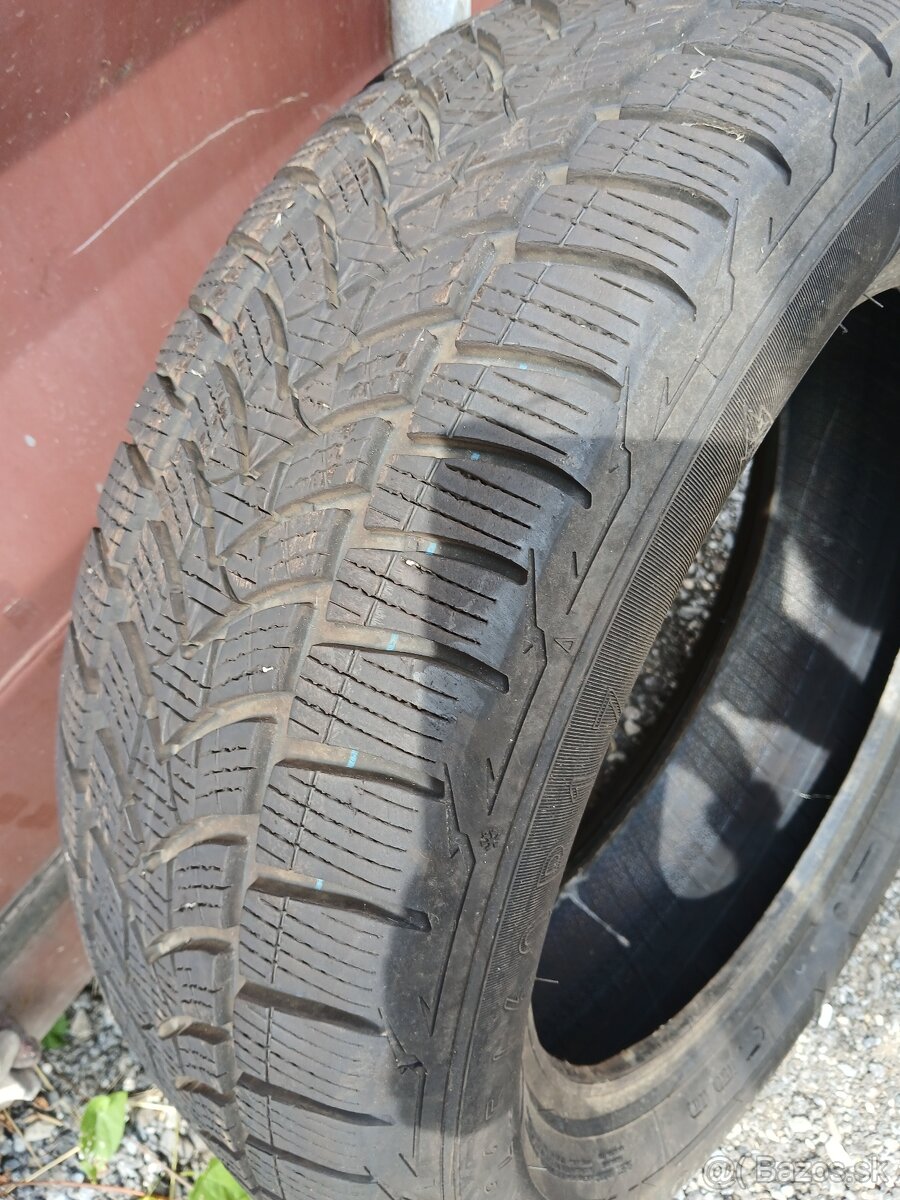 Zimne pneumatiky 215/60 R17 - 2