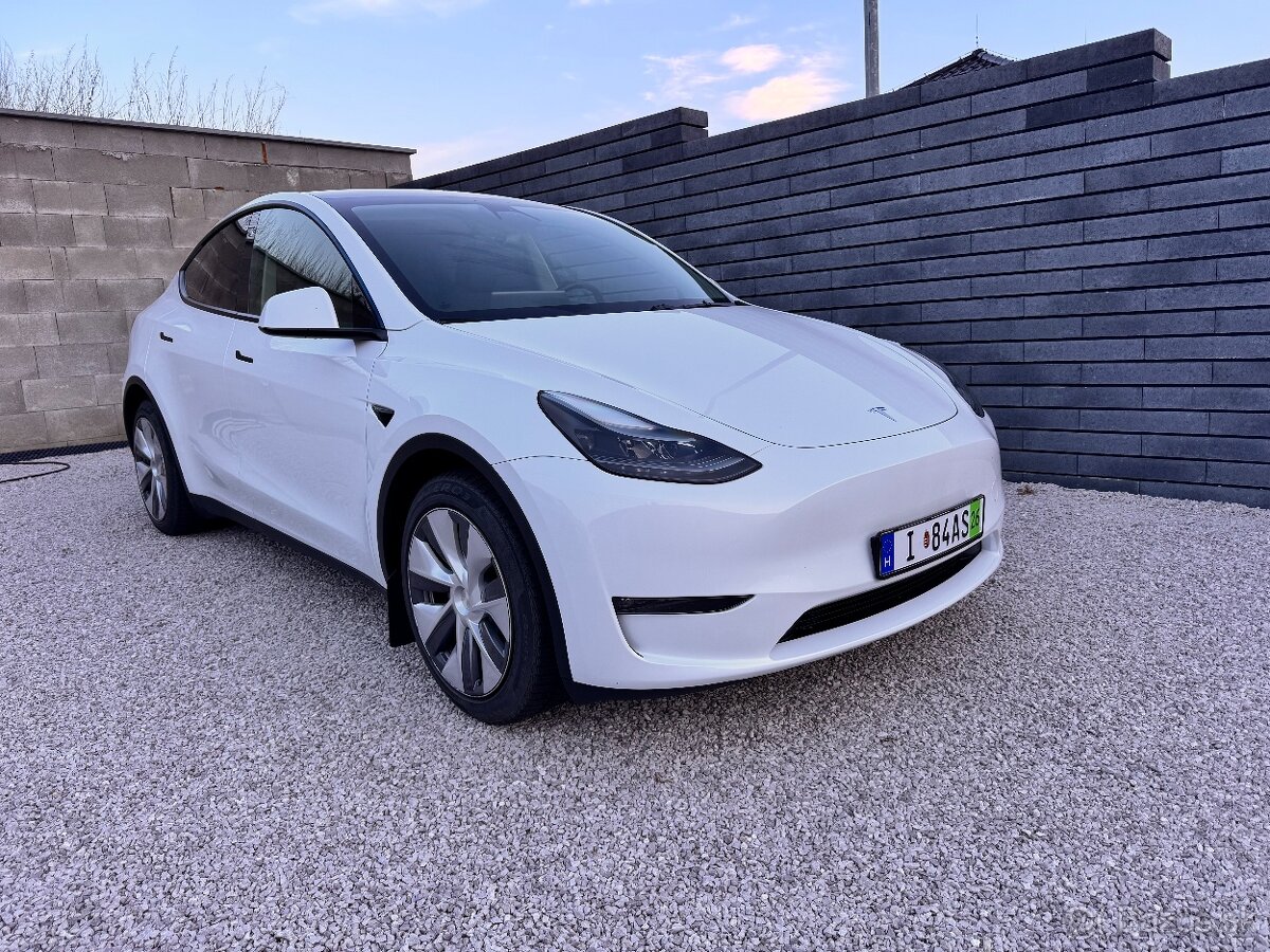 Tesla Model Y Long Range 4x4 Berlín DPH - 2