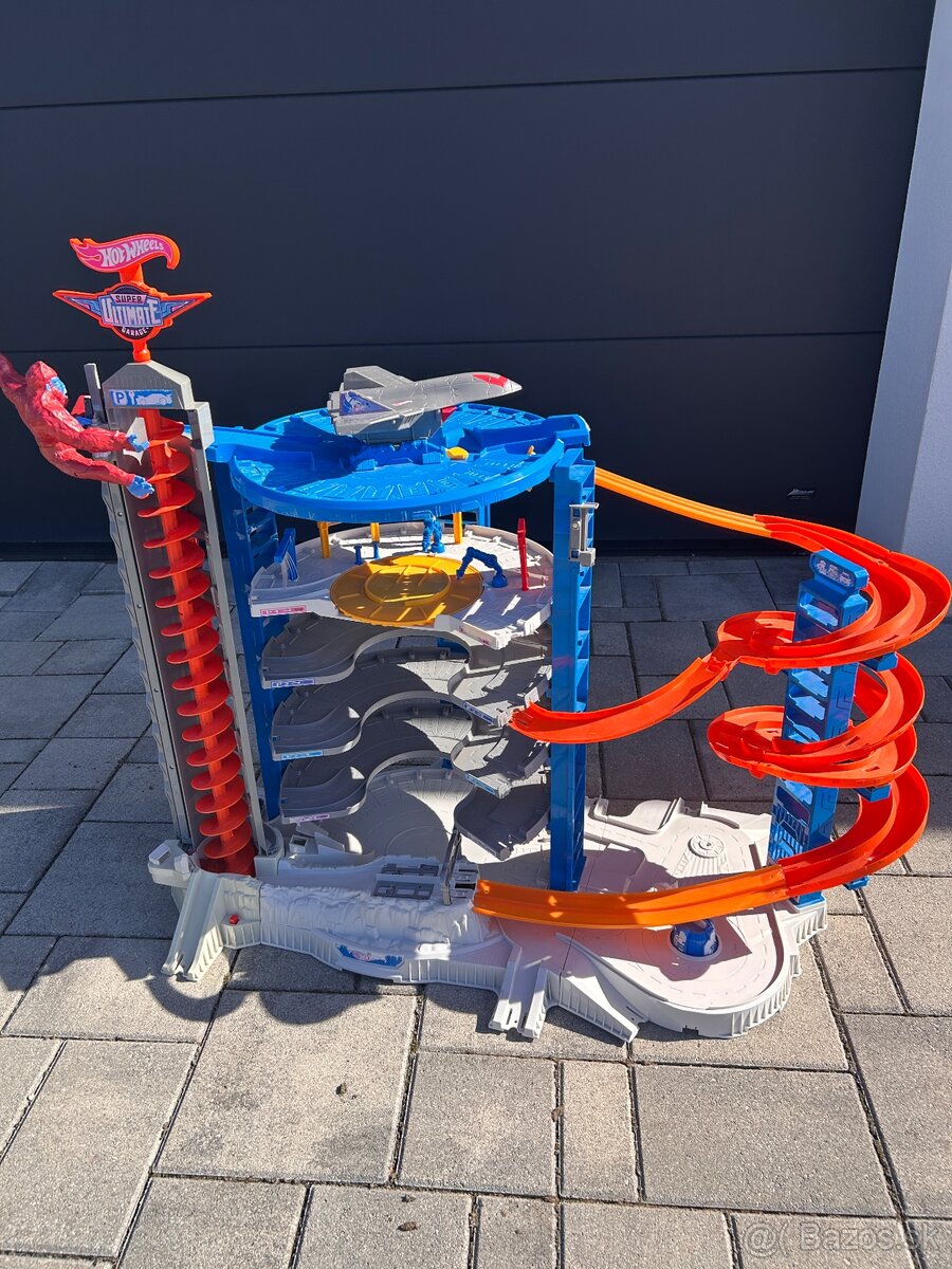 Hot wheels dráha Super Ultimate - 2