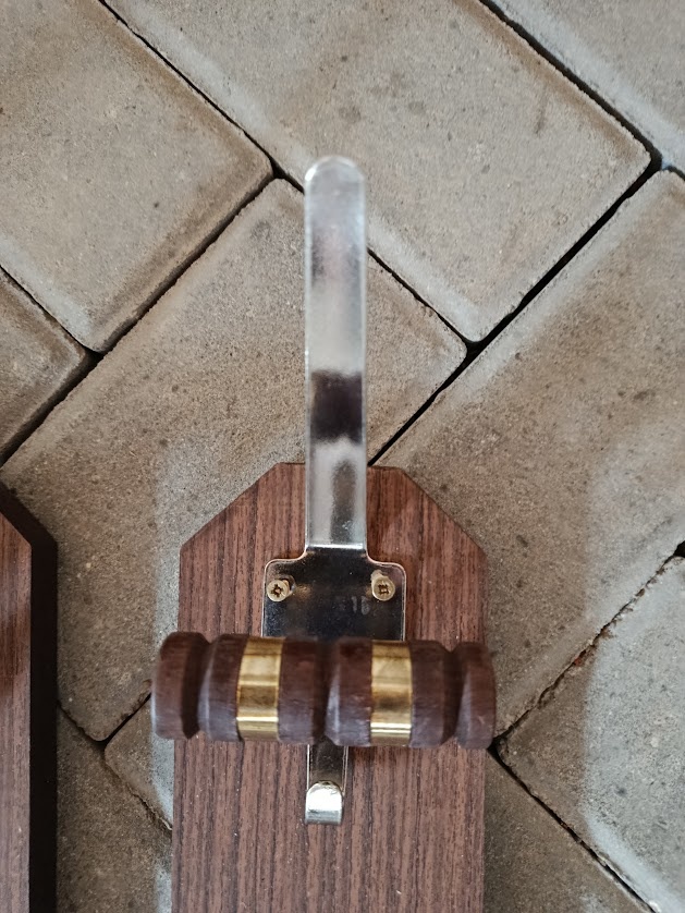 Vešiaky na stenu - 2