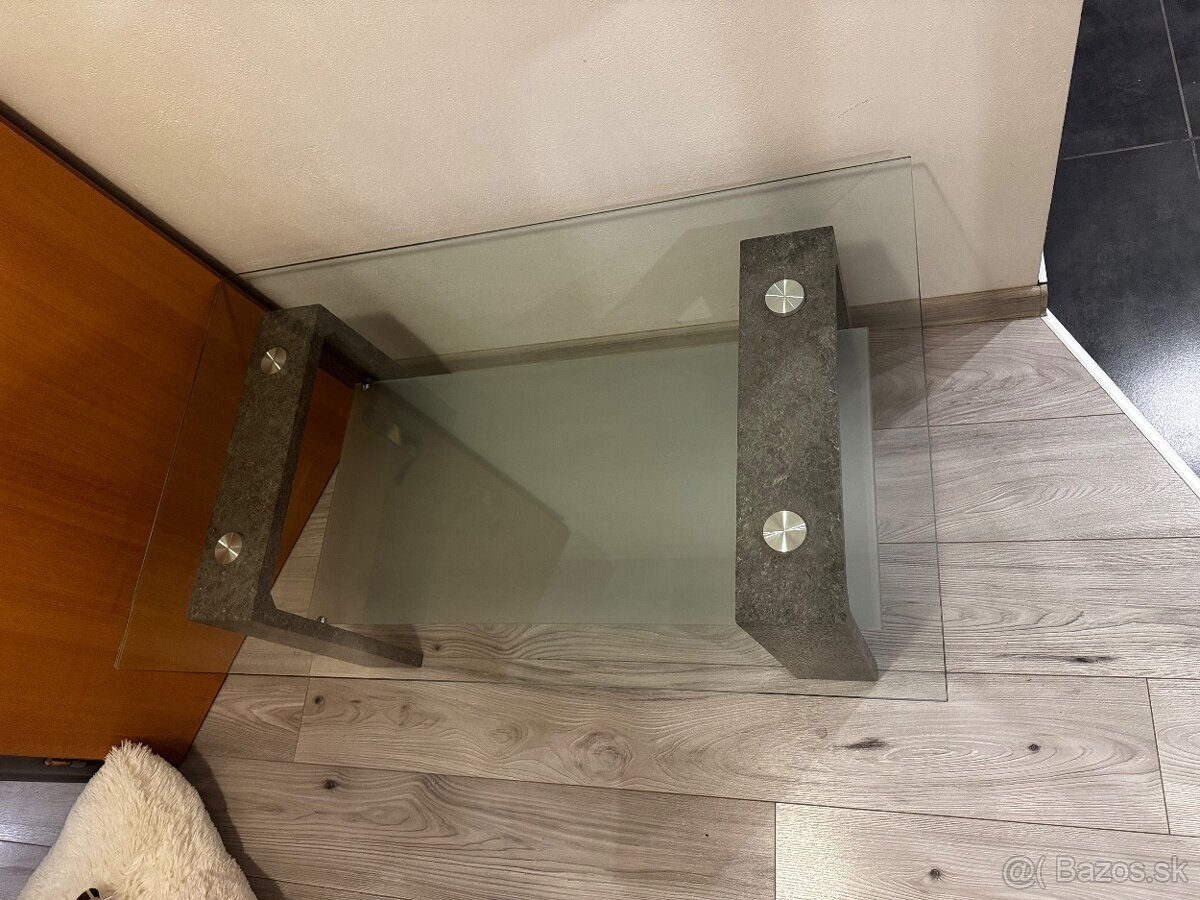 Predám konferenčný stolik - 2