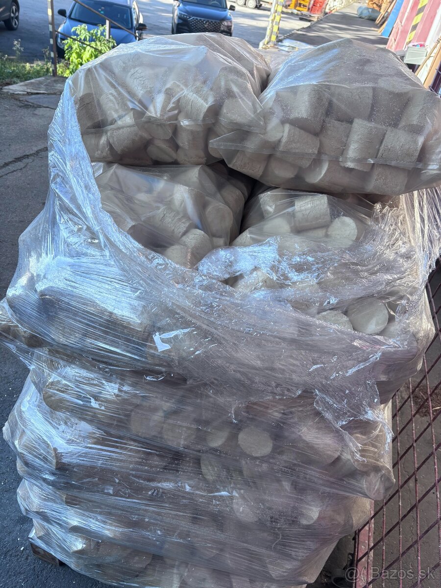 Brikety na predaj - 2