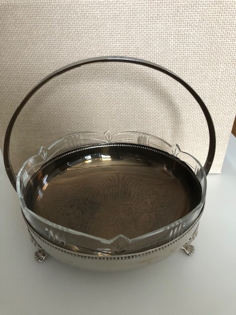 Mokka šálka s tanierikom a košík na dezerty z alpaky - 2