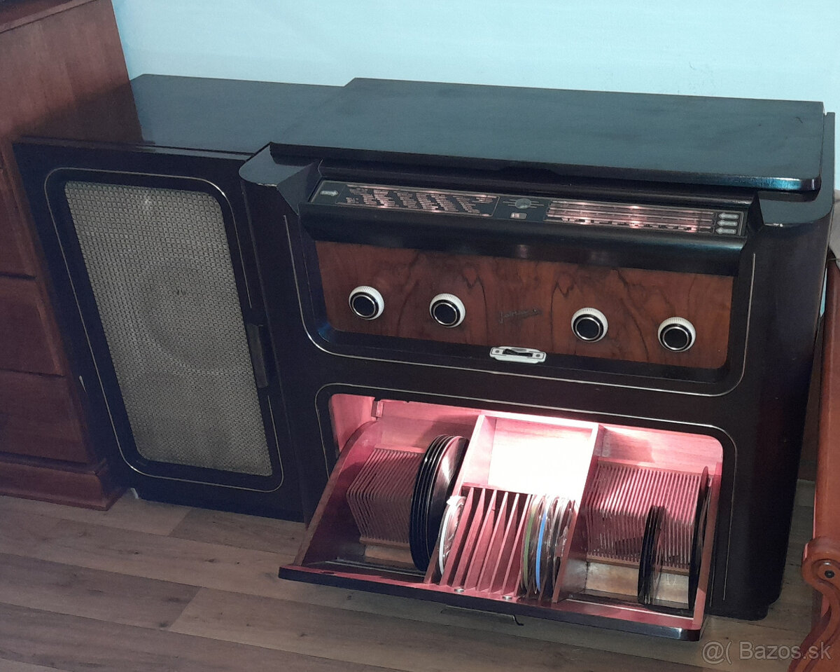 Hudobná skriňa Tesla 1101A Jubilant - 2