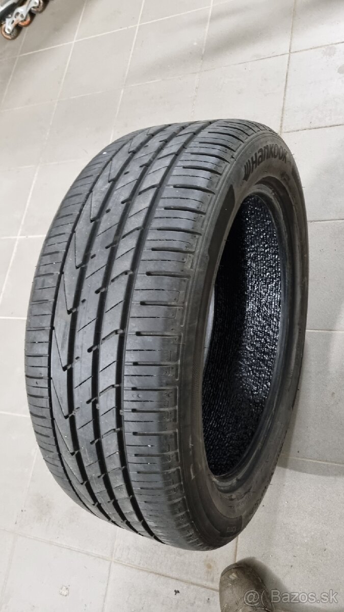Letné pneumatiky 235/50 R19 - 2