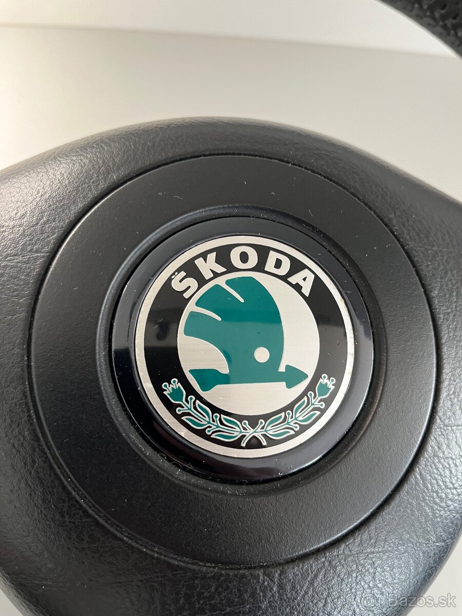 perforovaný volant octavia fabia 1 RS - 2