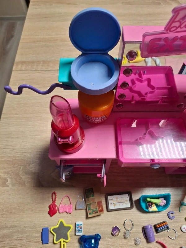 Sada Barbie Extra Deluxe - 2