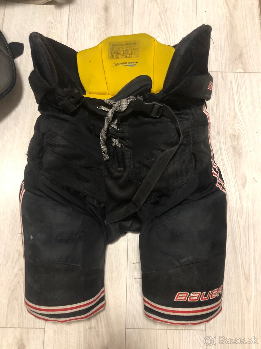 Hokejova vystroj Bauer - 2
