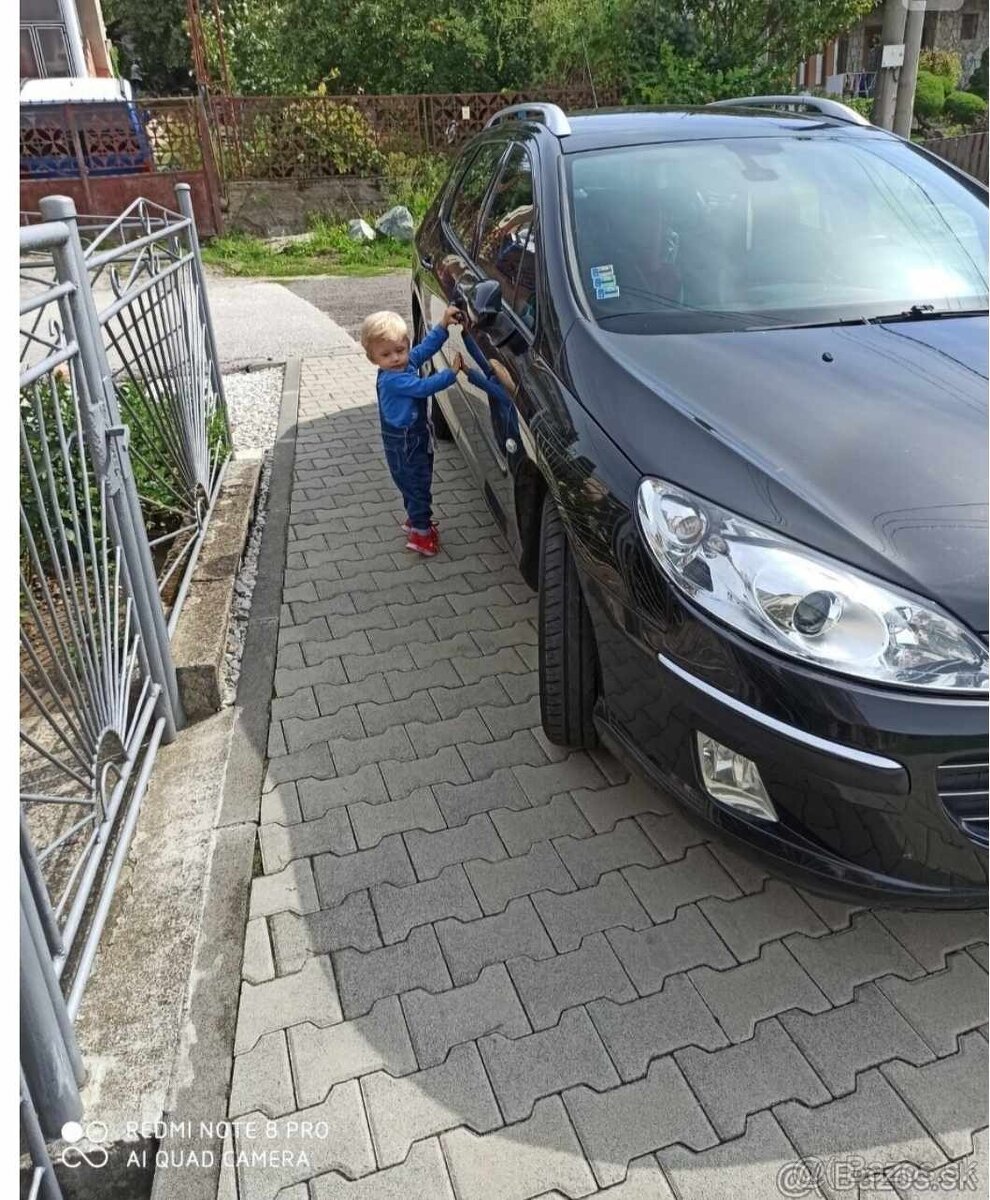 4 Peugeot 407 sw - 2