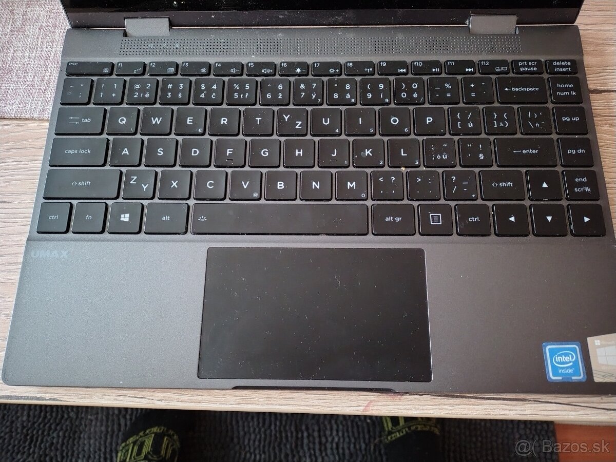 UMAX VisionBook 13Wr Flex. - 2