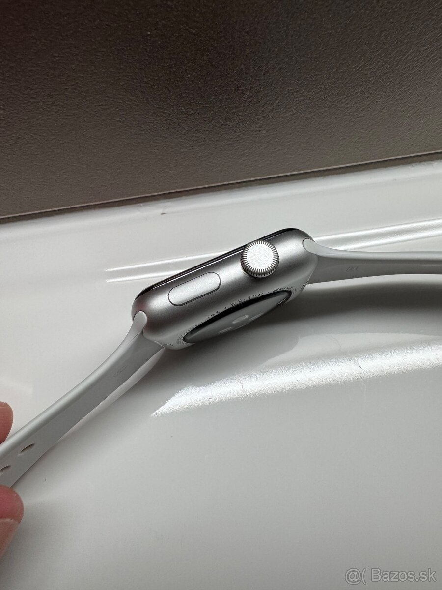 Apple Watch Series 3, 42mm, silver - 2