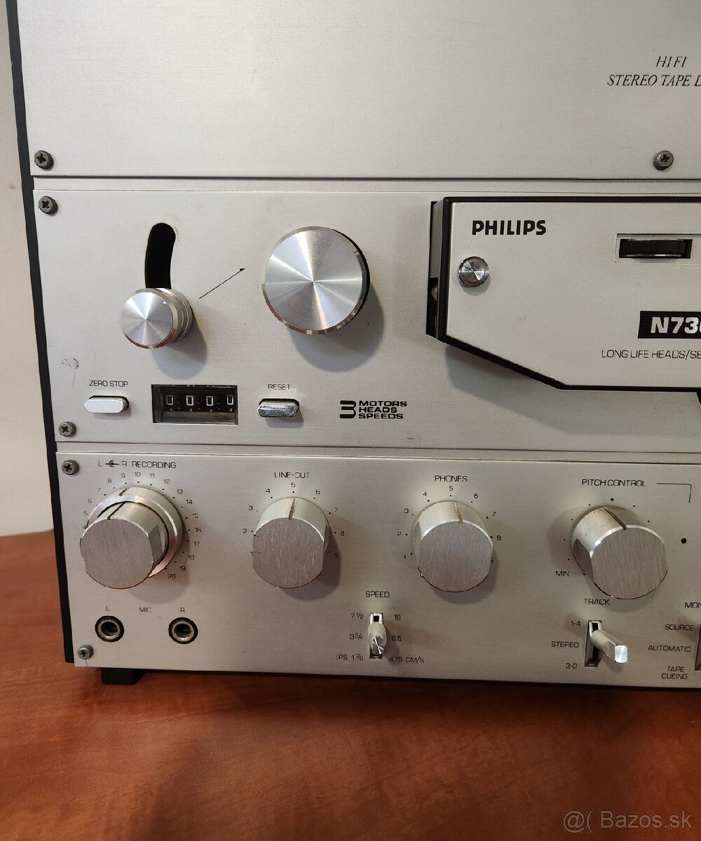 REZERVOVANÉ Philips N7300 na nahradné diely alebo servis - 2