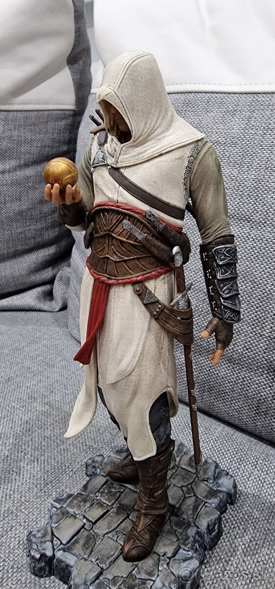 Assassin's Creed Altair Apple of Eden Keeper - 2
