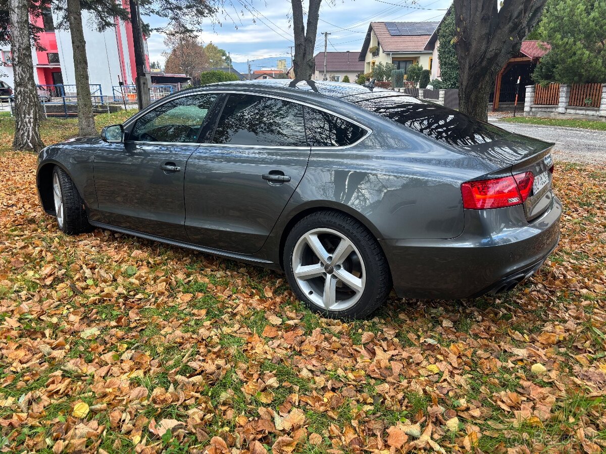 Predám Audi A5 2.0TDI 130kW Quattro Sportback 3x S-line - 2