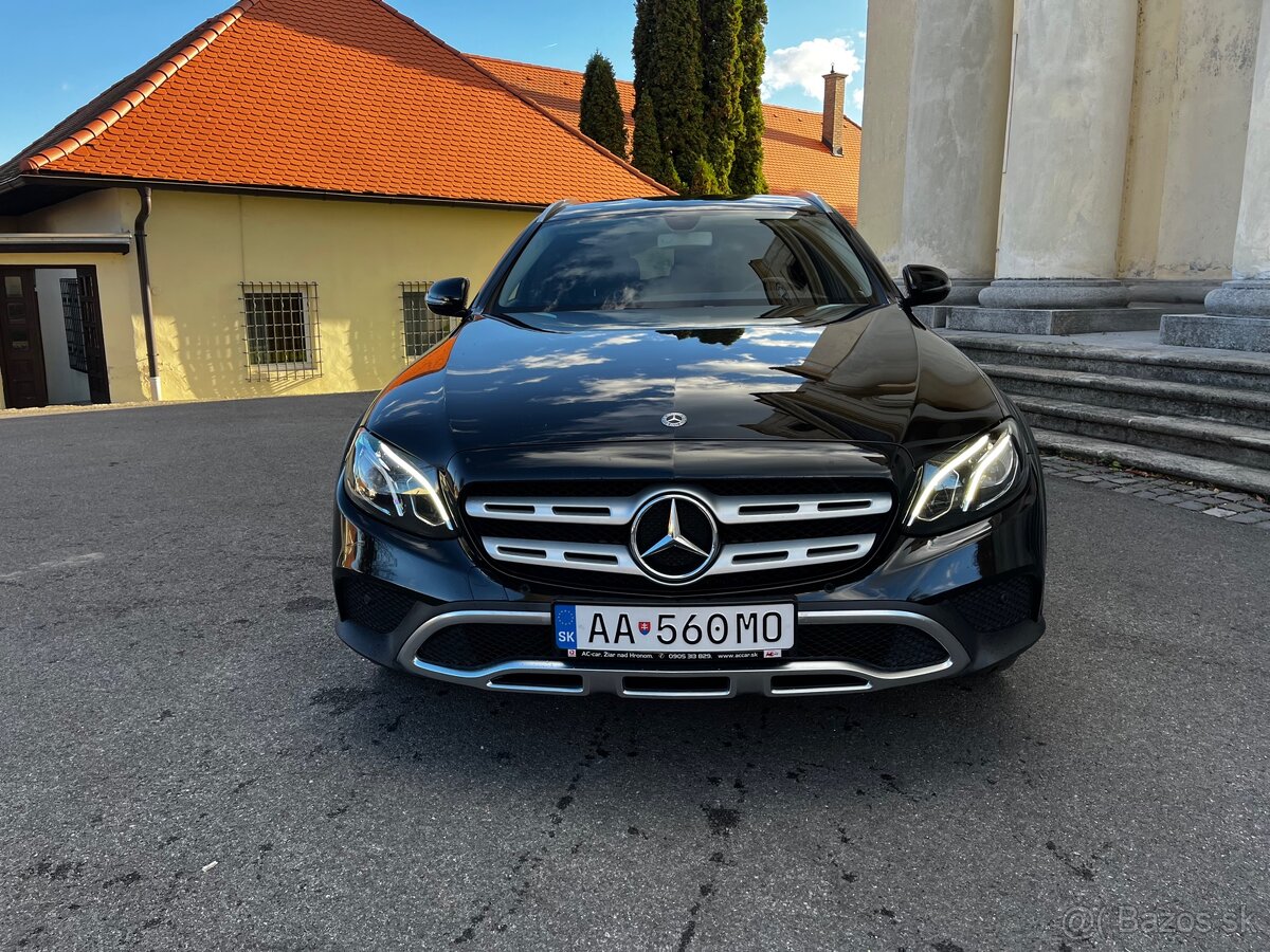 Mercedes Benz E220d All Terrain 4matic 11/2019 Historia MB - 2
