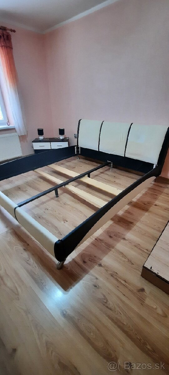 Manželská posteľ - 2